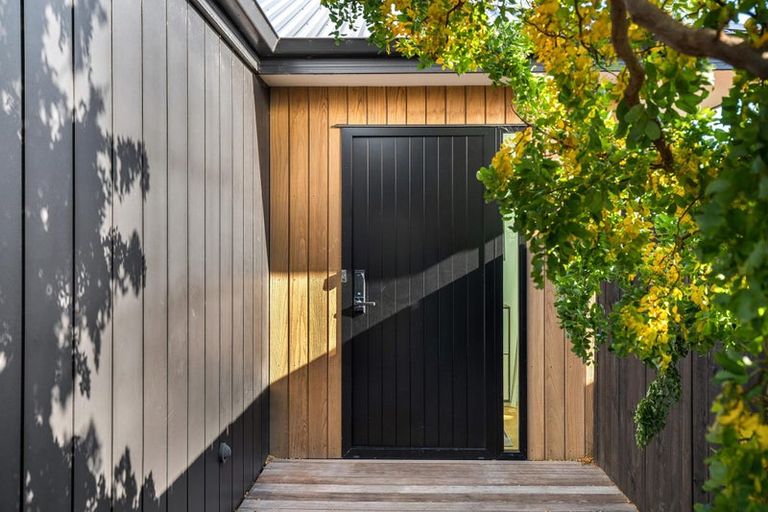 Photo of property in 18 Silver Street, Lower Shotover, Queenstown, 9304