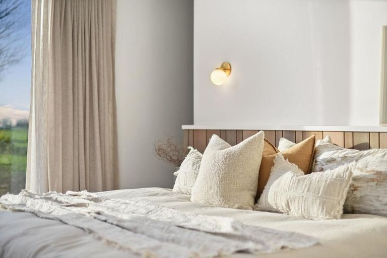 Photo of property in 77 Whakaturou Crescent, Pyes Pa, Tauranga, 3112