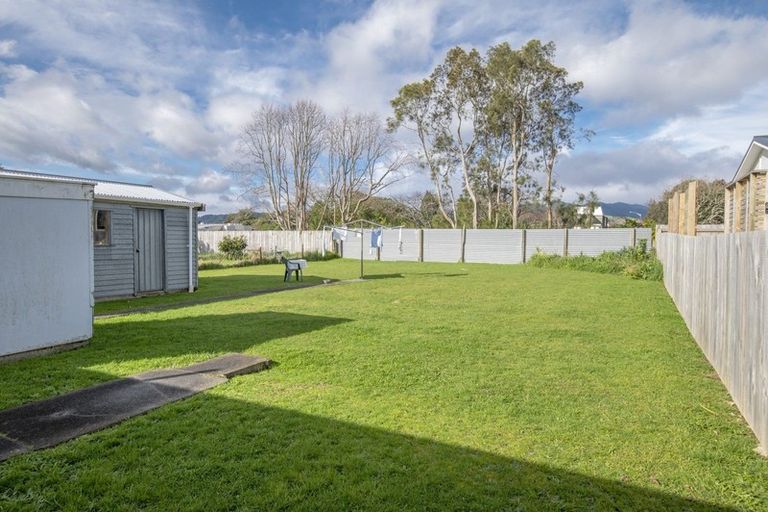 Photo of property in 25 Hinemoa Street, Levin, 5510