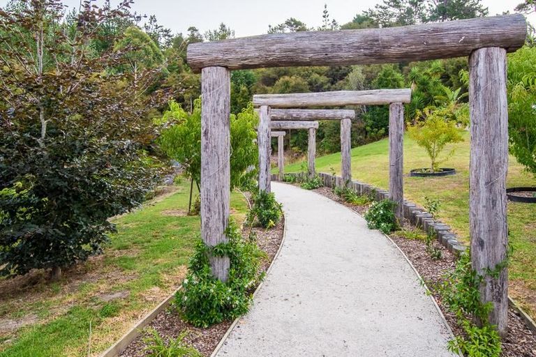 Photo of property in 249b Paremoremo Road, Lucas Heights, Auckland, 0632