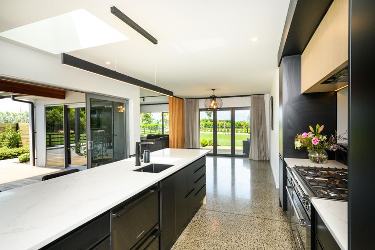 Photo of property in 643 Mount Stewart Halcombe Road, Halcombe, Feilding, 4779