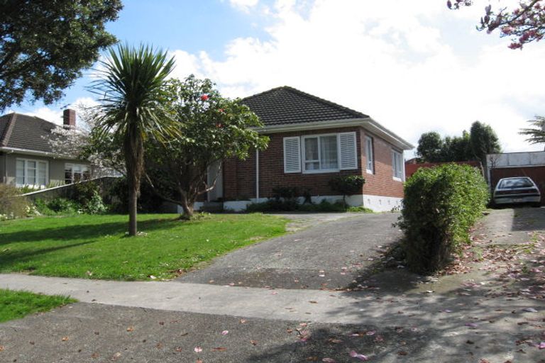 Photo of property in 269 Riverside Drive, Waterloo, Lower Hutt, 5011