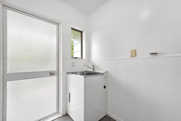 Photo of property in 6 Thebes Street, Pomare, Rotorua, 3015