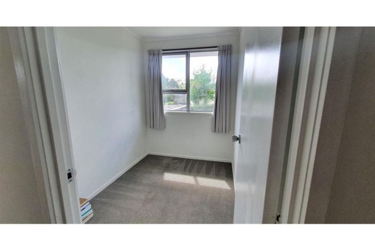 Photo of property in 26 Ferry Parade, Herald Island, Auckland, 0618