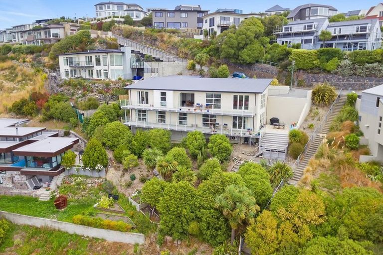 Photo of property in 6 Redcliffs View Lane, Redcliffs, Christchurch, 8081