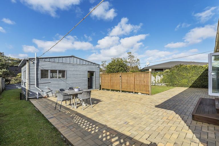 Photo of property in 78 Oxford Street, Tawa, Wellington, 5028