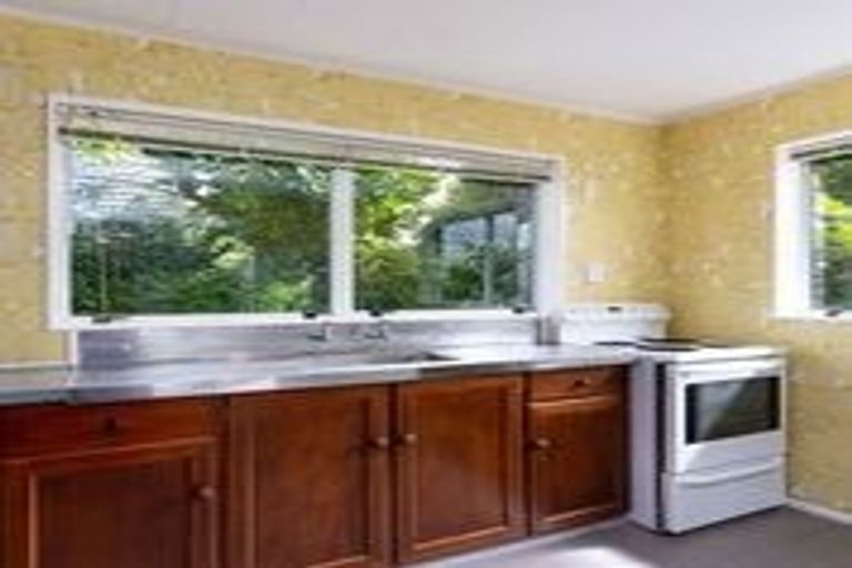 Photo of property in 15a Reading Street, Greytown, 5712