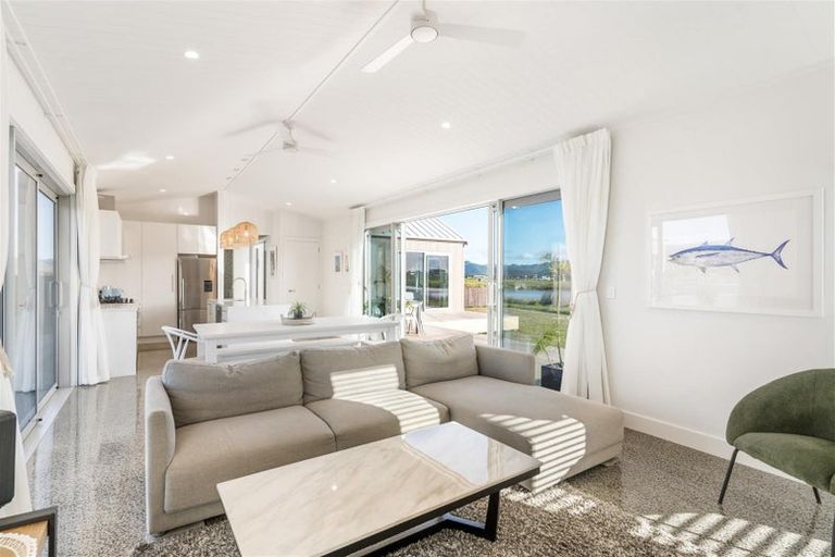 Photo of property in 218 Hamiora Street, Matarangi, 3592