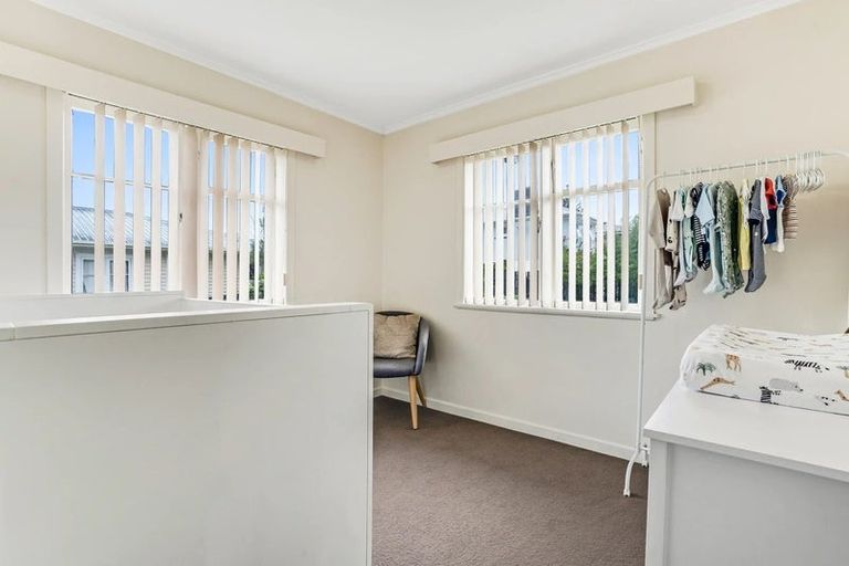 Photo of property in 43 Orams Road, Hillpark, Auckland, 2102