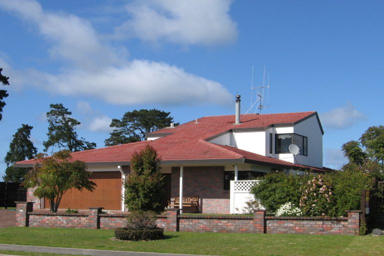 Photo of property in 240 Grenada Street, Mount Maunganui, 3116