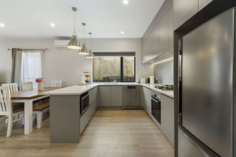 Photo of property in 14b Notre Dame Way, Albany, Auckland, 0632