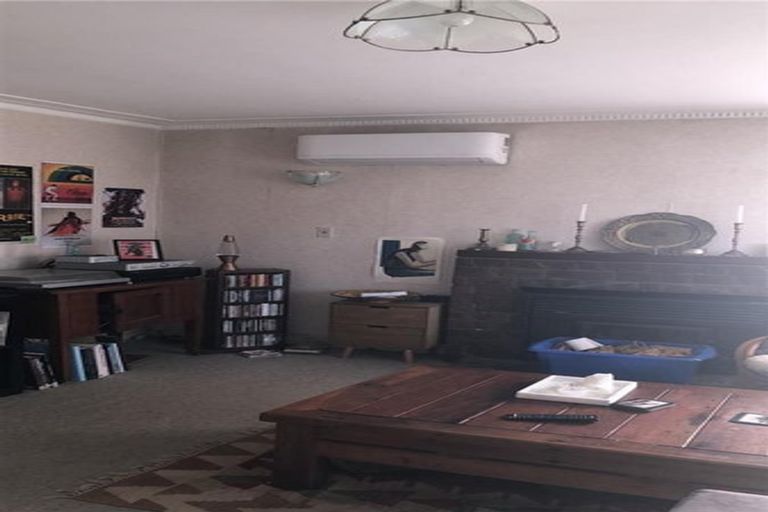 Photo of property in 23 Barbary Avenue, Kelston, Auckland, 0602