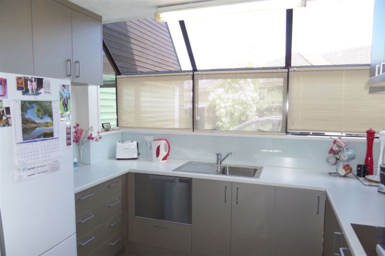 Photo of property in 1/35 Solway Avenue, Ilam, Christchurch, 8041