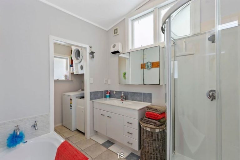 Photo of property in 18 Somerset Avenue, Newtown, Wellington, 6021