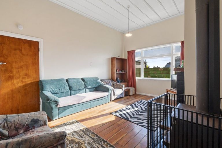 Photo of property in 14 Blackwell Street, Marton, 4710