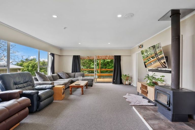 Photo of property in 24 Hilltop Avenue, Morningside, Whangarei, 0110