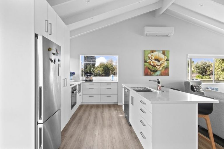 Photo of property in 7 Garland Drive, St Andrews, Hamilton, 3200