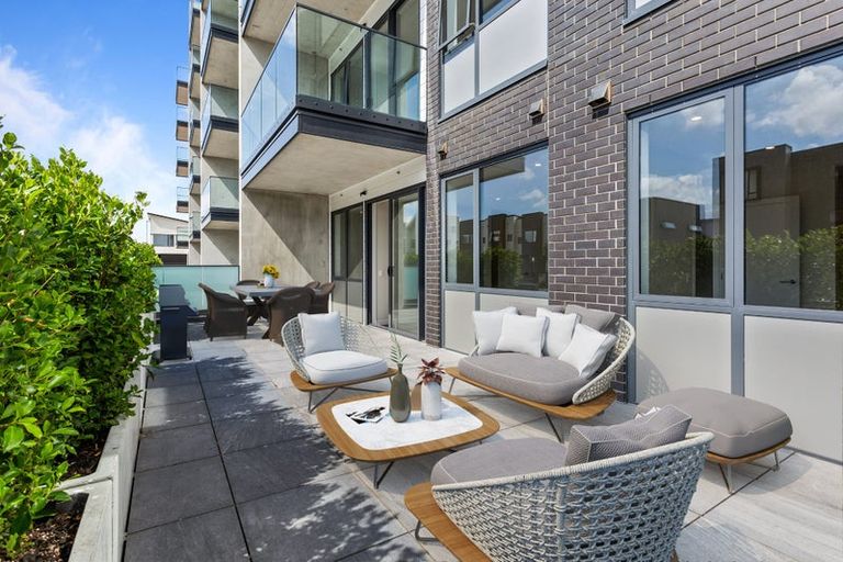 Photo of property in 3/2g Onekiritea Road, Hobsonville, Auckland, 0616