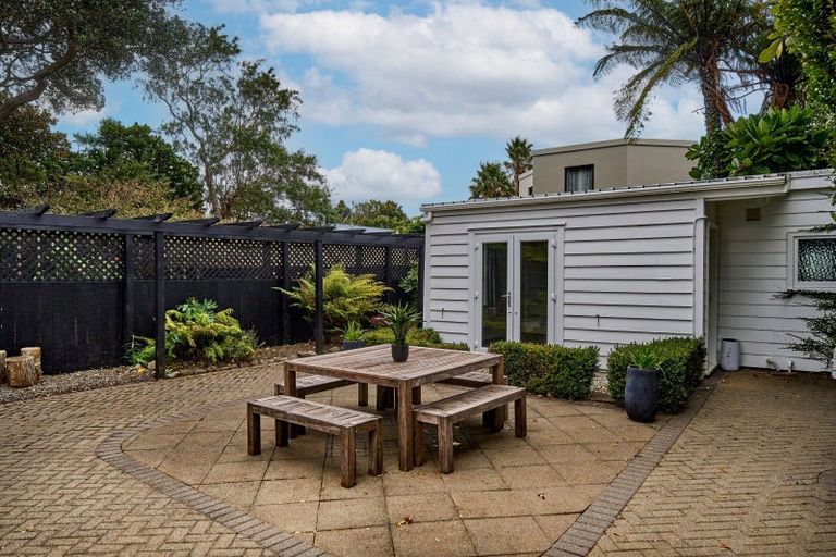 Photo of property in 8 Saint Andrews Grove, Boulcott, Lower Hutt, 5010