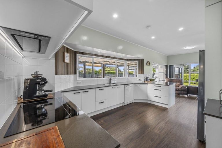 Photo of property in 968a Waiuku Road, Waiuku, 2681