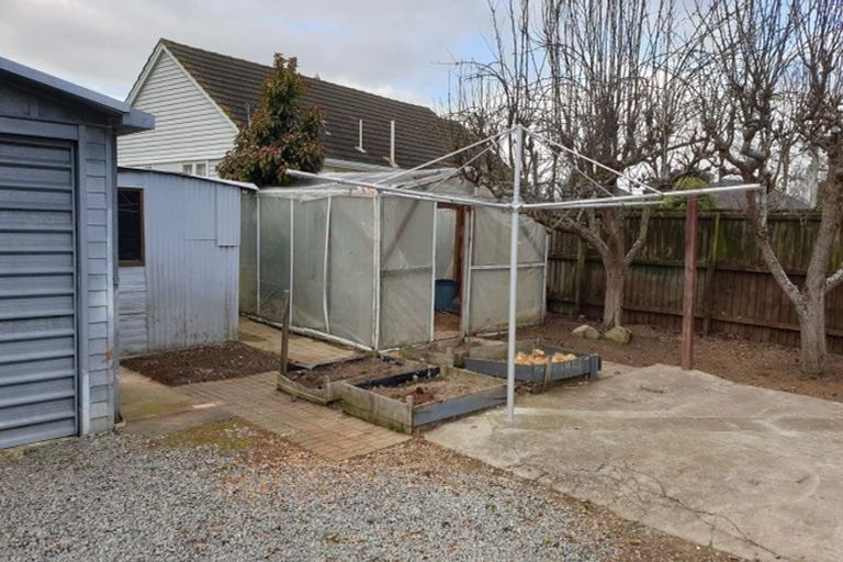 Photo of property in 4 Primrose Street, Northcote, Christchurch, 8052