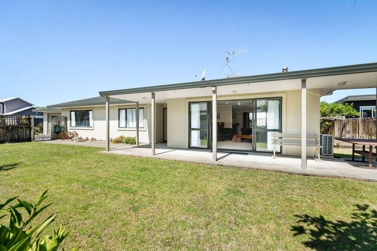 Photo of property in 6 Papaunahi Road, Bowentown, Waihi Beach, 3177