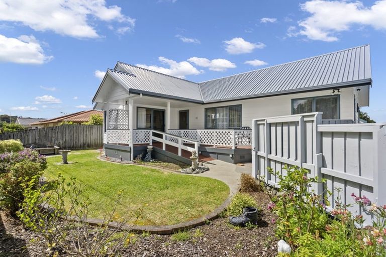 Photo of property in 9 Raumati Crescent, Onerahi, Whangarei, 0110