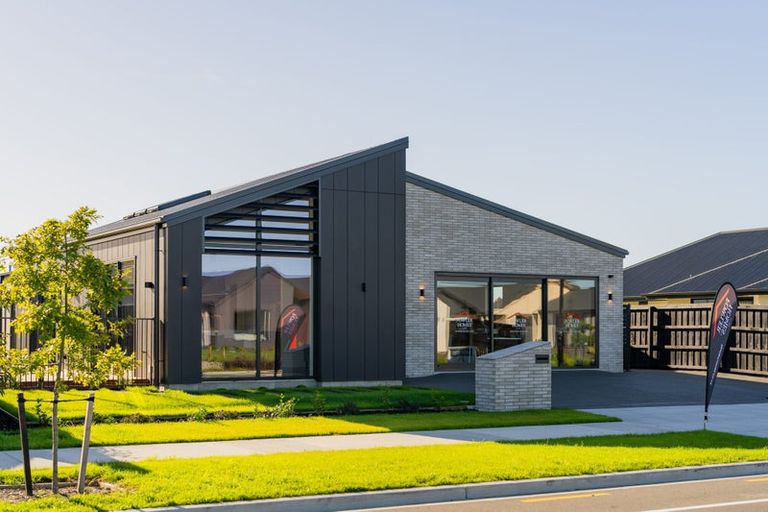 Photo of property in 8 Homestead Drive, Rangiora, 7400