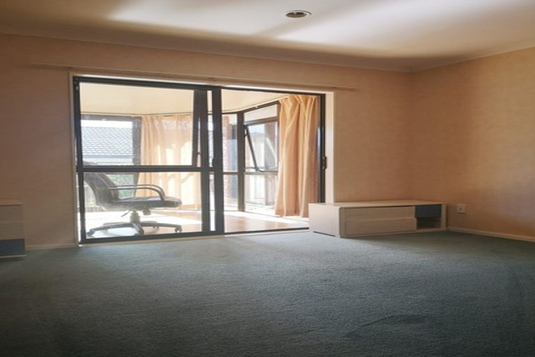 Photo of property in 21 Kilsyth Way, East Tamaki Heights, Auckland, 2016