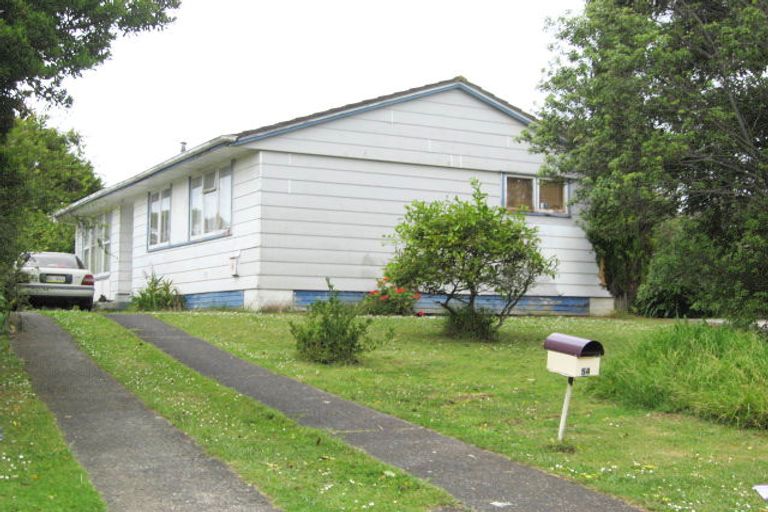 Photo of property in 54 Windrush Close, Mangere, Auckland, 2022