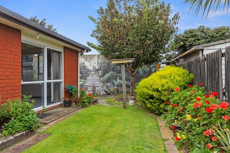 Photo of property in 2/21 Amyes Road, Hornby, Christchurch, 8042