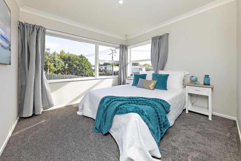 Photo of property in 59 Ferguson Street, Manurewa East, Auckland, 2102
