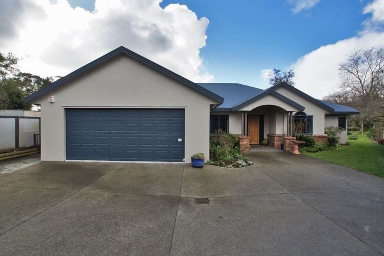 Photo of property in 4 Sycamore Place, Pukete, Hamilton, 3200