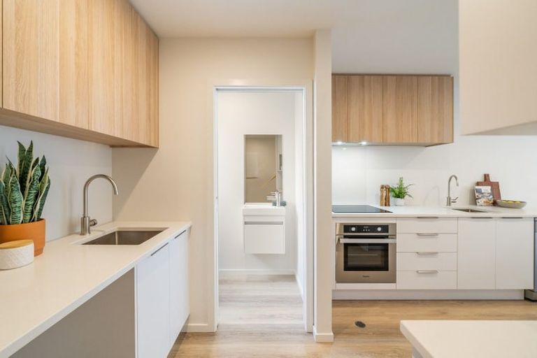 Photo of property in 3/240 Stokes Valley Road, Stokes Valley, Lower Hutt, 5019