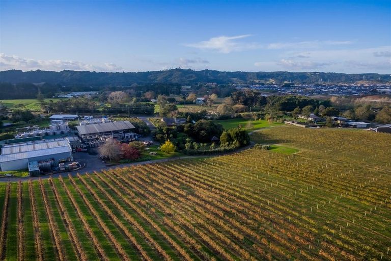 Photo of property in 5 York Terrace, Riverhead, 0820