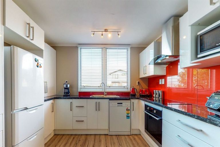 Photo of property in 4 Westpoint Avenue, Harbour View, Lower Hutt, 5010