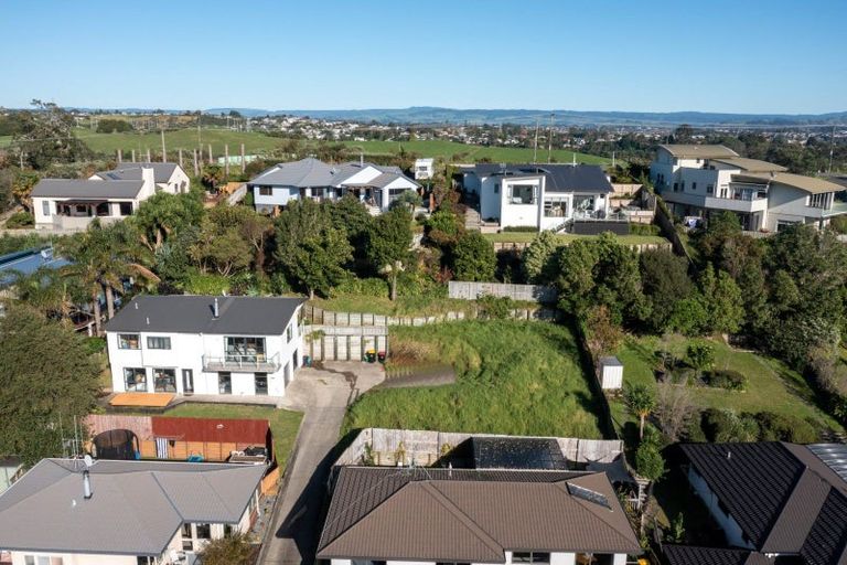 Photo of property in 32a Waipuna Grove, Welcome Bay, Tauranga, 3112