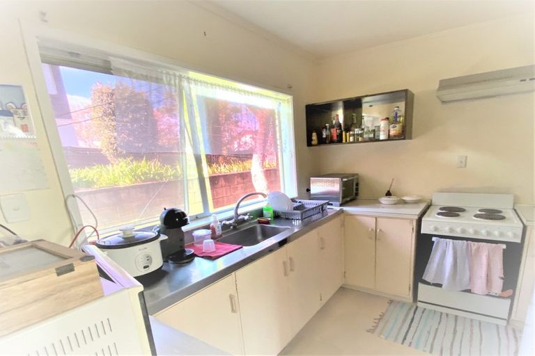 Photo of property in 18 Wycherley Drive, Bucklands Beach, Auckland, 2014