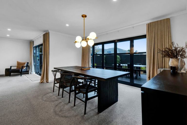 Photo of property in 81 Pacific Drive, Fitzherbert, Palmerston North, 4410