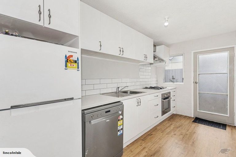 Photo of property in 1/122 Firth Street, Hamilton East, Hamilton, 3216