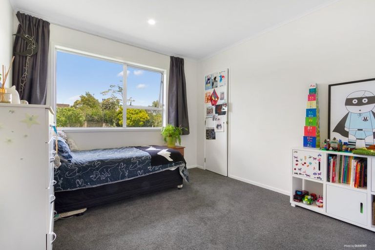 Photo of property in 138 Moire Road, West Harbour, Auckland, 0618