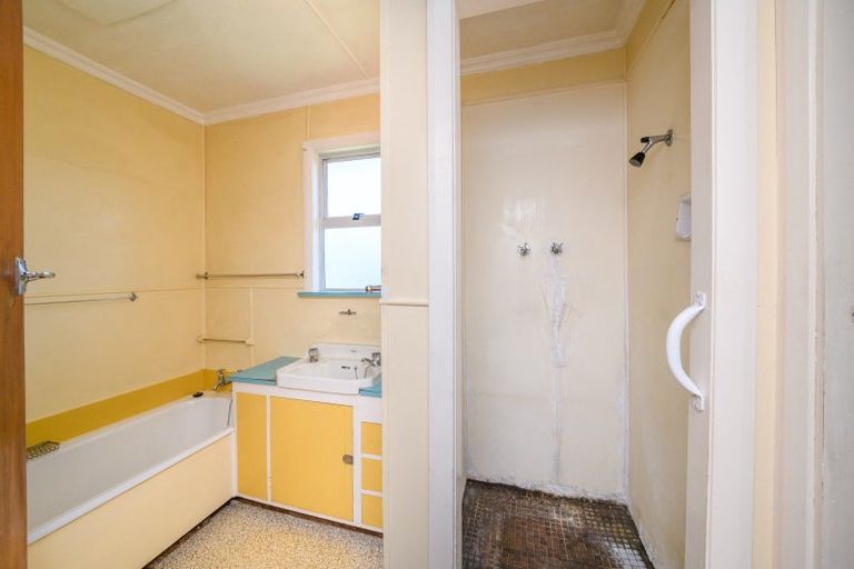 Photo of property in 5 Belvedere Crescent, Takaro, Palmerston North, 4412