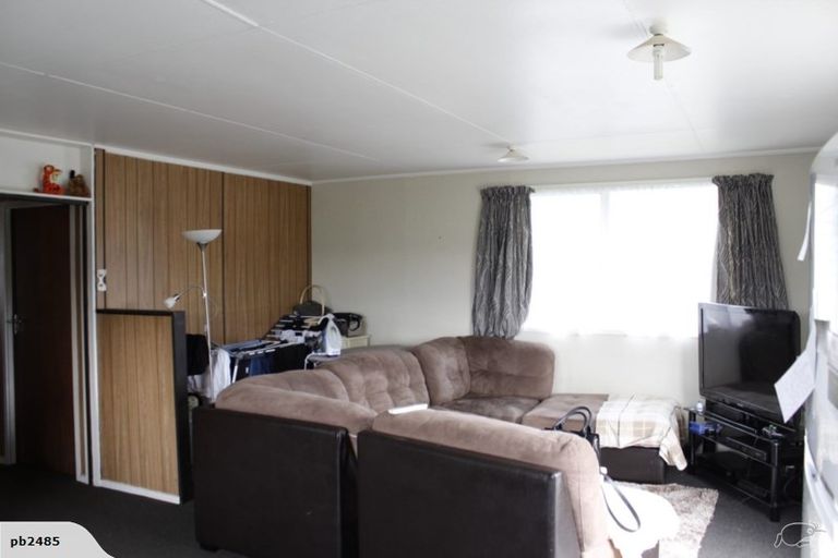 Photo of property in 7 Tawari Street, Inglewood, 4330