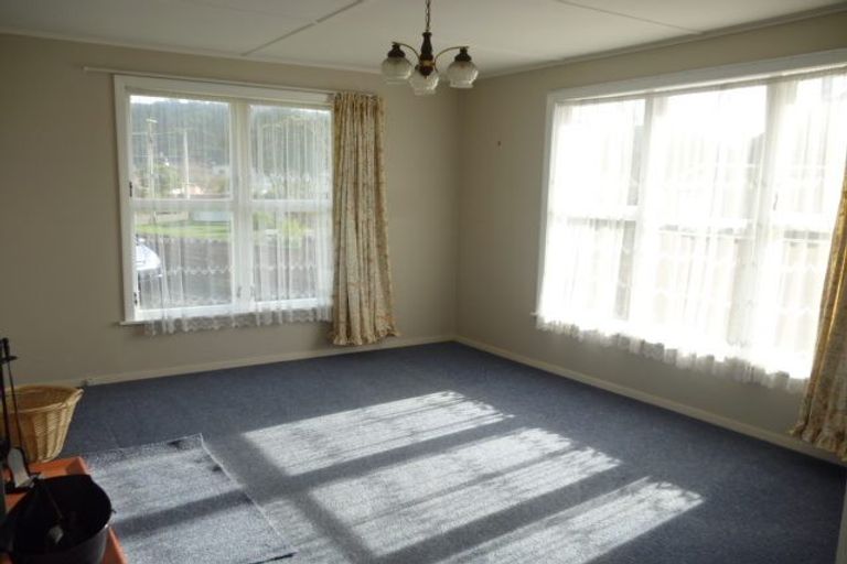 Photo of property in 11 Carroll Grove, Trentham, Upper Hutt, 5018