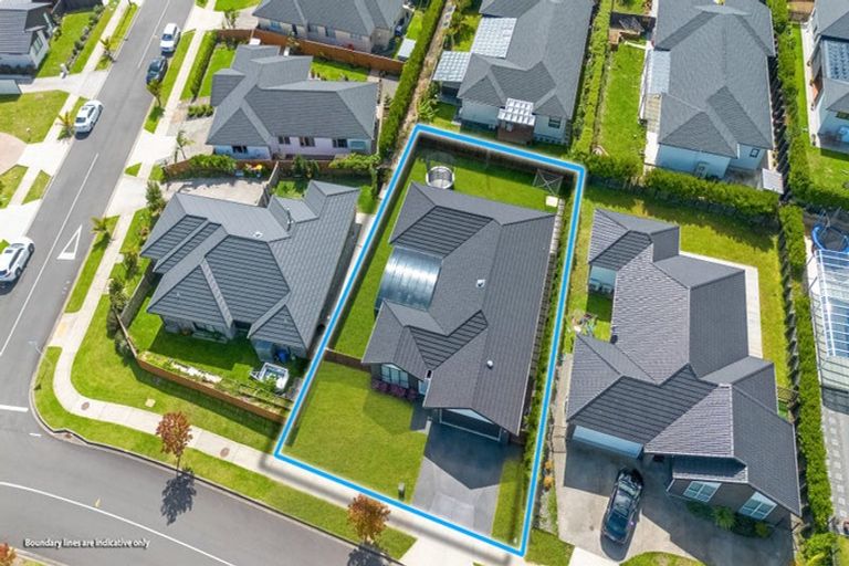 Photo of property in 42 Twin Parks Rise, Papakura, 2110