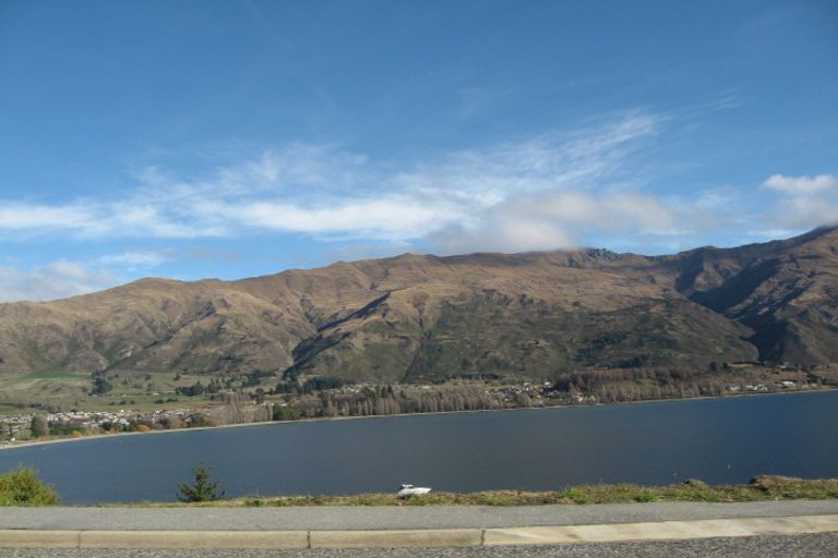 Photo of property in 72 Lismore Street, Wanaka, 9305