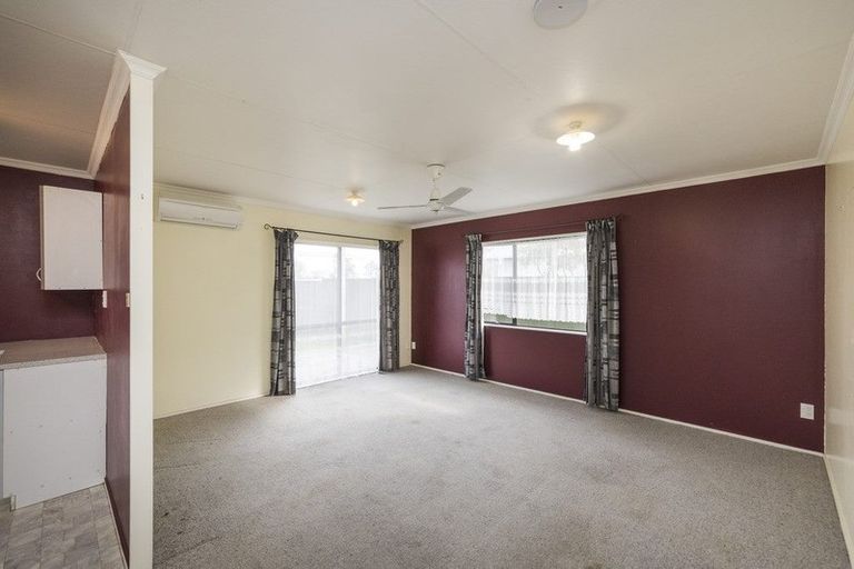 Photo of property in 62 Newton Place, Westbrook, Palmerston North, 4412