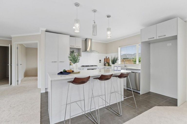 Photo of property in 18 Piwakawaka Court, Rototuna North, Hamilton, 3210