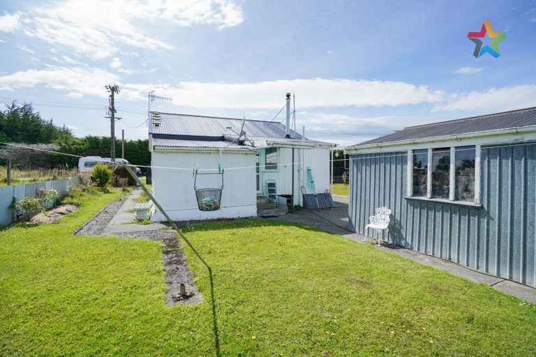 Photo of property in 18 David Street, Ohai, 9635