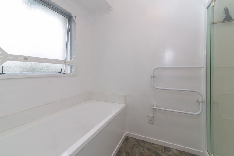 Photo of property in 22 Baxter Place, Owhata, Rotorua, 3010